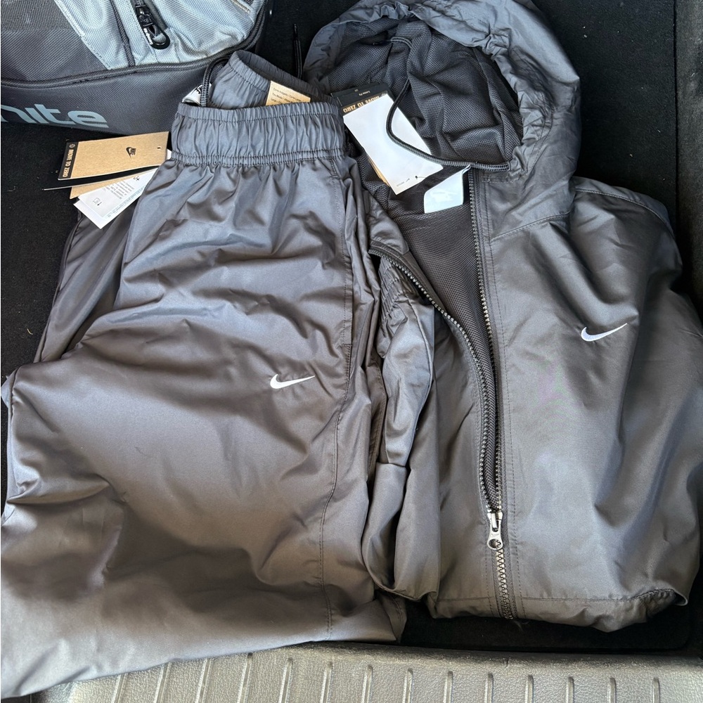 Nike women’s green  Jacket